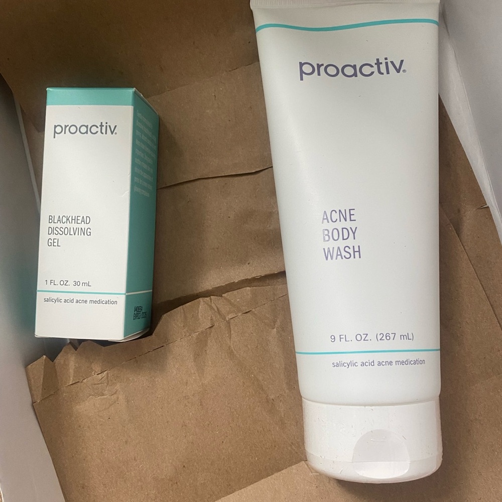 Proactiv Acne body wash and Blackhead dissolving gel. Brand new.